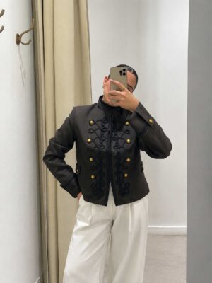Chaqueta militar